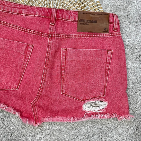 One Teaspoon Junkyard Relaxed Mini Denim Skirt Distressed in Organic Red Size 28 - Picture 8 of 13